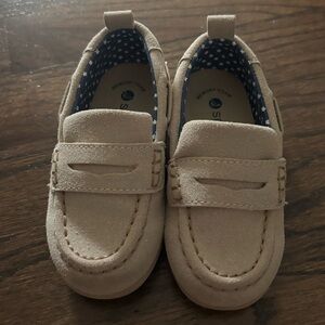 Size toddler 6 Suede Sperry loafers